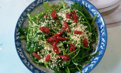 Mastering the Art of Cold Spinach Salad:A Guide to Fresh,Flavorful,and Nutritious Dishes