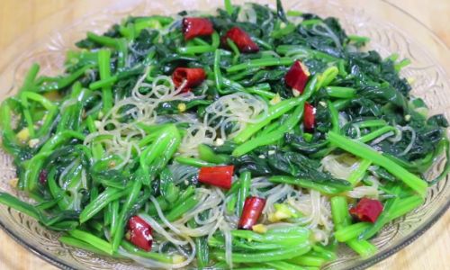 Mastering the Art of Blanching Spinach for Perfect Cold Salads:Time,Tips,and Techniques