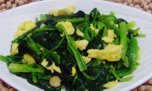 Mastering the Art of Stir-Fried Spinach and Eggs:A Flavorful Guide to Perfecting This Classic Dish