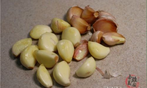 The Ultimate Guide to Storing Peeled Garlic:Tips and Tricks for Long-Lasting Freshness