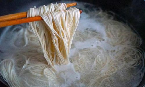 Mastering the Art of Cooking Wavy Noodles:A Comprehensive Guide to Perfect Texture and Timing