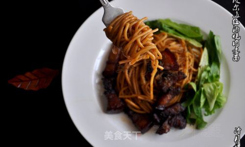 Bordeaux Red Wine-Braised Pork Ragu Pasta:A Symphony of French Elegance and Italian Heartiness