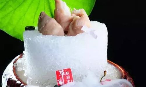 Mastering the Art of Crafting Perfectly Chilled Pigs Trotters:A Step-by-Step Guide