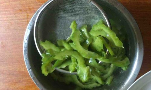 Chilled Sprite Bitter Gourd:A Refreshing Twist on a Classic Dish