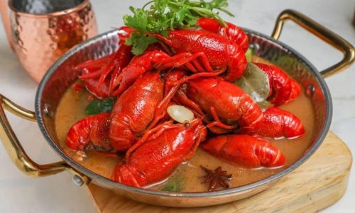 Mastering the Art of Crafting Perfect Chilled Crayfish:A Step-by-Step Guide