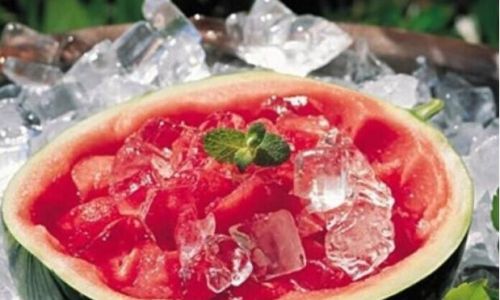 How to Make the Perfect Chilled Watermelon at Home:A Refreshing Summer Delight