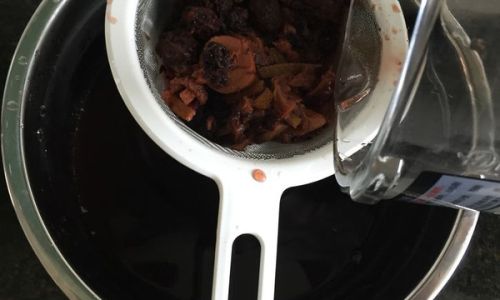 Chilled Lamb with Sour Plum Sauce:A Refreshing Twist on a Classic Dish