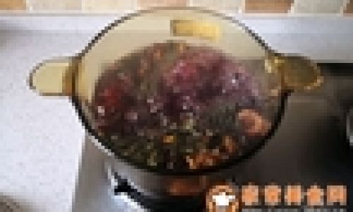 Chilled Lamb with Sour Plum Sauce:A Refreshing Twist on a Classic Dish