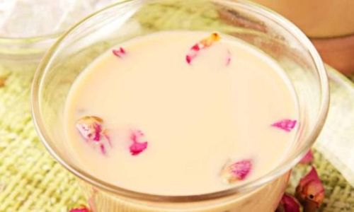 The Elegant Art of Crafting Iced Rose Petals:A Comprehensive Guide to Preserving Floral Beauty