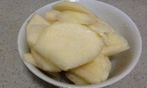 A Refreshing Delight:Mastering the Art of Crafting the Perfect Chilled Pear Recipe