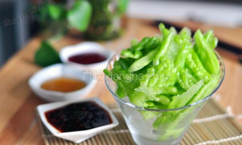 The Art of Crafting Refreshing Chilled Bitter Melon:A Step-by-Step Guide
