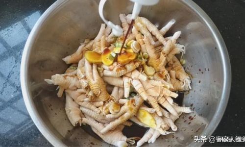 Mastering the Art of Crafting Perfectly Chilled Chicken Feet:A Comprehensive Guide