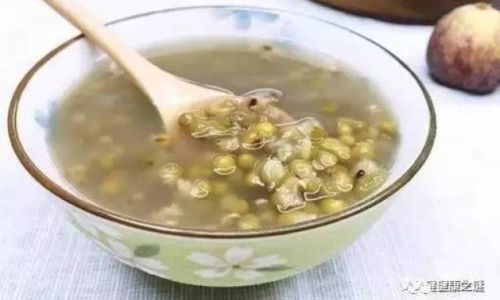 The Art of Crafting Refreshing Ice-Cold Seaweed and Mung Bean Soup:A Step-by-Step Guide