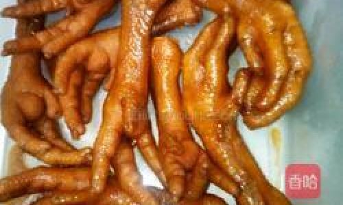 Mastering the Art of Crafting Chilled Soy Sauce Glazed Chicken Feet:A Step-by-Step Guide