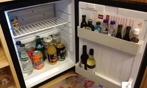 Can You Place Items on Top of a Refrigerator?A Comprehensive Guide to Safety and Practicality
