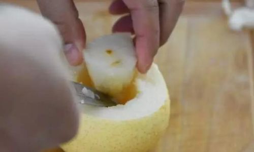 Mastering the Art of Steaming Pear with Rock Sugar:Optimal Cooking Times and Techniques