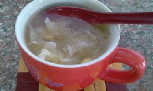 The Art of Crafting Traditional Rock Sugar White Fungus and Lotus Seed Soup:A Step-by-Step Guide