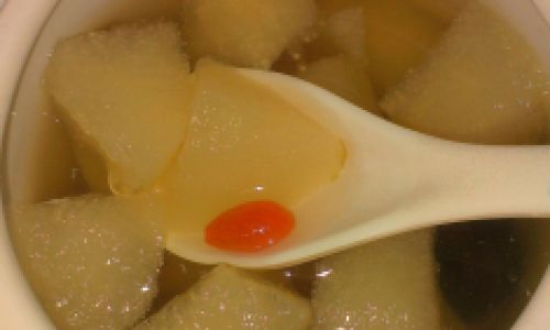 Mastering the Art of Rock Sugar Stewed Pear:A Step-by-Step Guide to Traditional Chinese Dessert