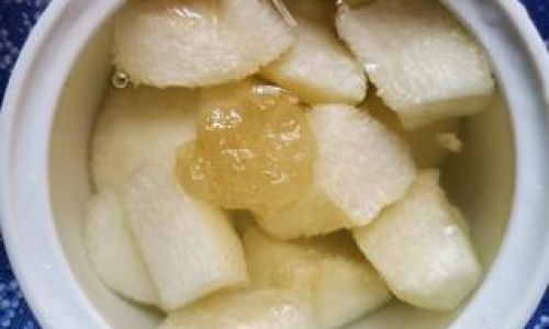 Mastering the Art of Rock Sugar Stewed Pear:A Step-by-Step Guide to Traditional Chinese Dessert