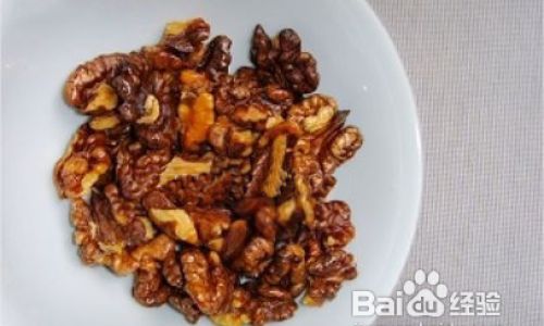 The Art of Crafting Candied Walnut Kernels with Rock Sugar:A Sweet and Crunchy Delight