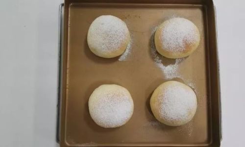 The Ultimate Guide to Crafting Perfect Ice Cream Bread:A Sweet and Simple Delight