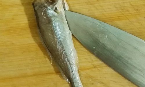 A Comprehensive Guide to Cleaning Frozen Croaker Fish:Step-by-Step Techniques and Expert Tips
