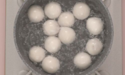 A Step-by-Step Guide to Crafting Perfect Frozen Tangyuan:Traditional Techniques and Modern Twists
