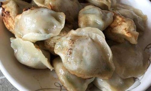 Mastering the Art of Pan-Frying Frozen Dumplings:A Step-by-Step Guide to Crispy Perfection