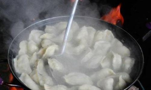 How Long to Boil Frozen Dumplings:A Comprehensive Guide to Perfectly Cooked Delights