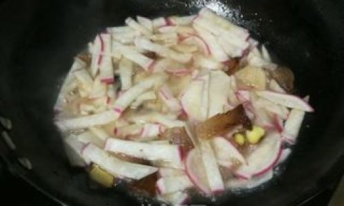 From Crunchy Snacks to Gourmet Delights:Exploring the Versatile World of Radish Cuisine