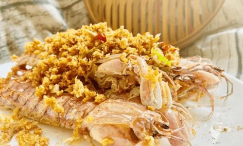 Aromatic Crispy Shrimp with Garlic Breadcrumbs:A Homemade Twist on Classic Bistro Flavors