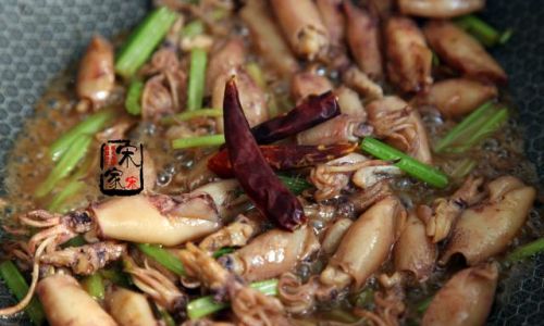 Mastering the Art of Cooking Squid:How Long to Stir-Fry for Perfect Tenderness