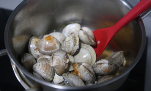 Mastering the Art of Cooking Shellfish:Techniques and Recipes for a Delectable Seafood Experience