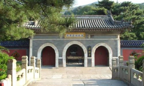 The Spiritual Quest at Beijing’s Tanzhe Temple:What Do Pilgrims Seek?