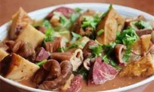 The Art of Crafting Authentic Beijing LǔzhǔA Step-by-Step Guide to Traditional Chinese Offal Stew
