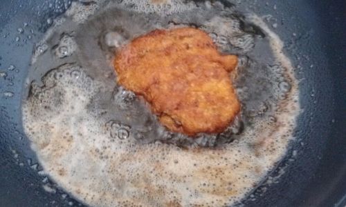 Crispy and Juicy:Mastering the Art of Making Explosive Molten Cheese-Stuffed Chicken Cutlets