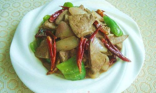 Mastering the Art of Stir-Fried Lamb Liver:A Flavorful Journey from Kitchen to Table