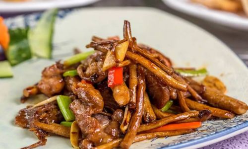 The Art of Stir-Frying Fresh Tea Tree Mushrooms:A Culinary Journey from Farm to Table