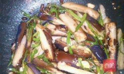 Mastering the Art of Stir-Fried Eggplant:A Delicious Journey from Kitchen to Table