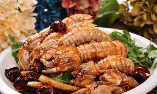Mastering the Art of Stir-Fried Mantis Shrimp:A Flavorful Journey from Prep to Plate