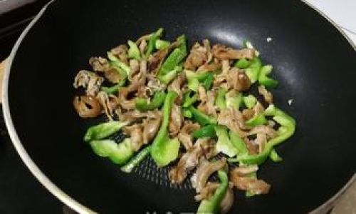 Mastering the Art of Stir-Fried Beef Tendon:A Flavorful Journey Through Tradition and Technique
