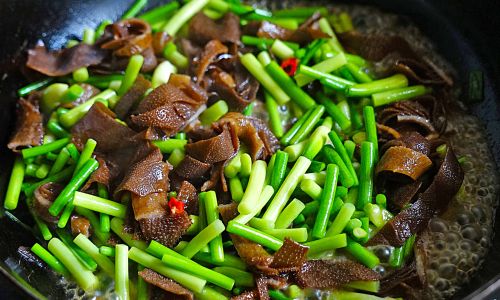 How to Master the Art of Stir-Fried Beef Omasum:A Flavorful Homemade Delight