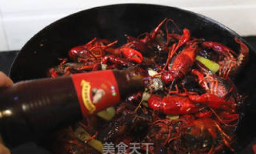 The Art of Stir-Fried Lobster:A Culinary Journey Through Flavors and Techniques