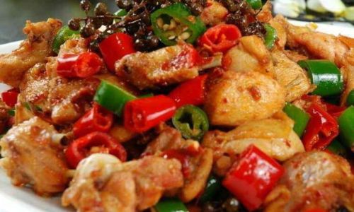 The Ethical Dilemma and Cultural Significance of Stir-Fried Live Chicken:A Culinary Exploration
