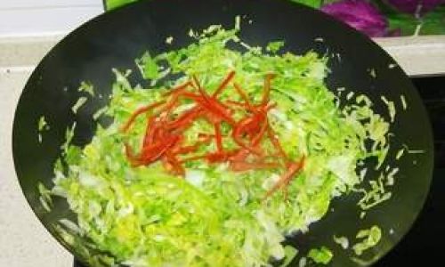 Mastering the Art of Stir-Fried Cabbage:A Step-by-Step Guide to Crispy,Flavorful Perfection