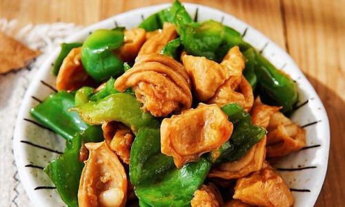 Mastering the Art of Crispy Stir-Fried Pork Intestines:A Comprehensive Guide