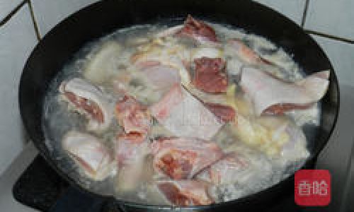 Mastering the Art of Abalone Chicken Noodle Soup:A Step-by-Step Guide to Culinary Excellence