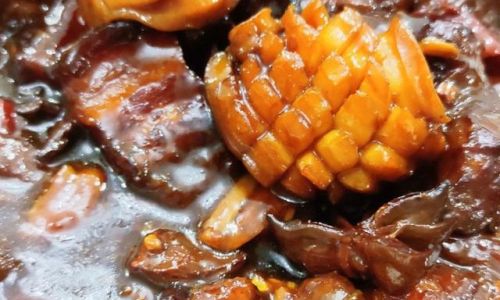 Mastering the Art of Braised Pork Belly with Abalone:A Step-by-Step Guide to Culinary Excellence
