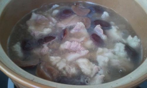 Exquisite Pairings:Elevating Abalone Soup with Complementary Ingredients