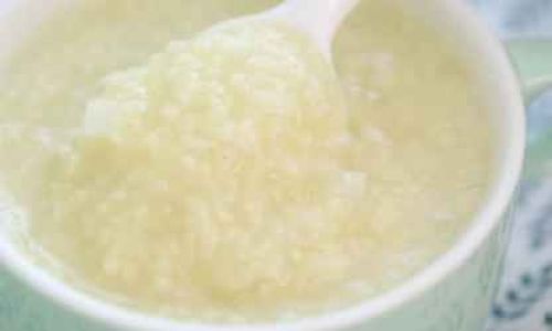 A Step-by-Step Guide to Preparing Nutritious and Delicious Apple Rice Porridge for Your Baby